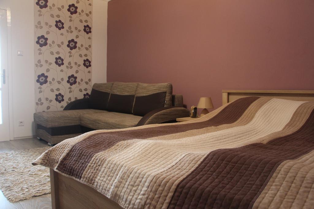 Verona Apartman Сегед Экстерьер фото