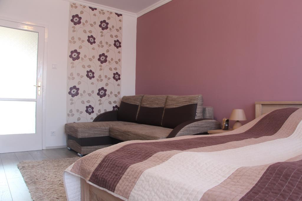 Verona Apartman Сегед Экстерьер фото