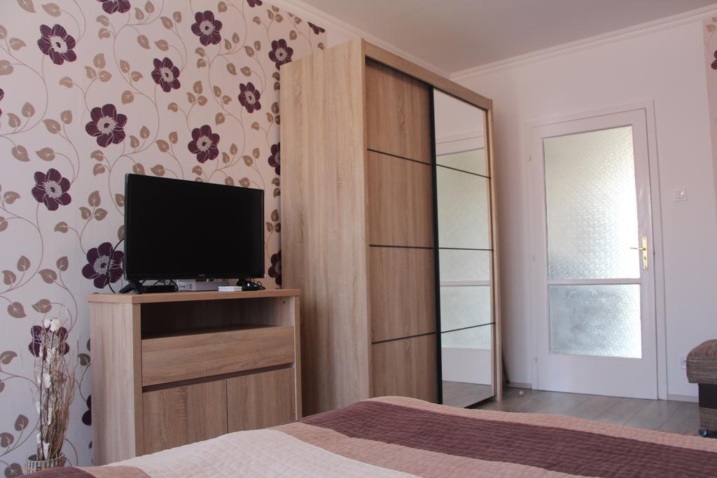 Verona Apartman Сегед Экстерьер фото
