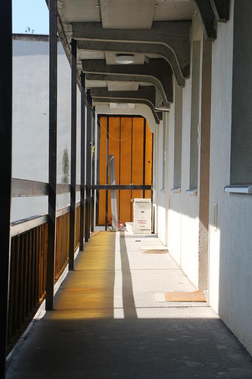 Verona Apartman Сегед Экстерьер фото